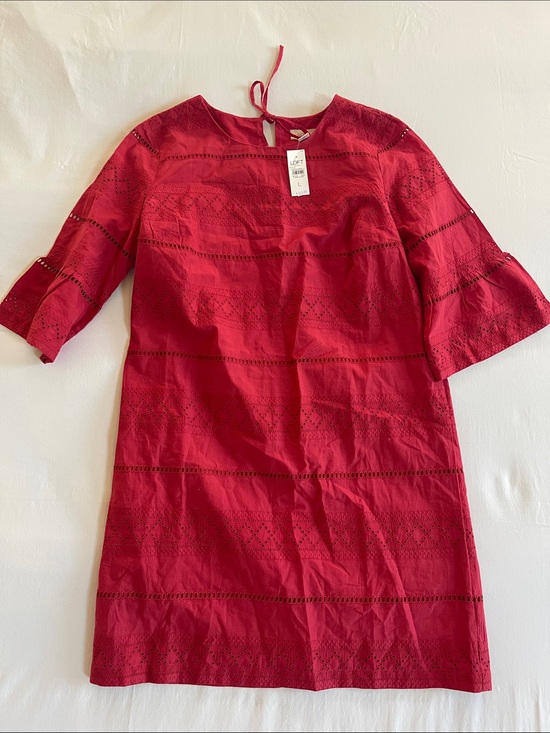 LOFT Dresses & Skirts - LOFT Crimson Eyelet Midi Shift Dress
